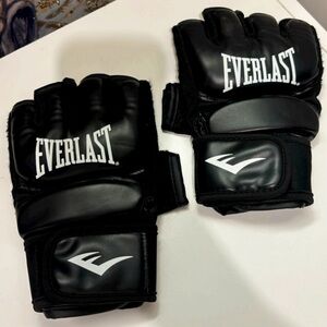 Everlast Core everstrike Training Gloves